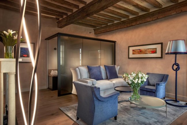 Ambiente luce | Il cortile di San Michele Guarene