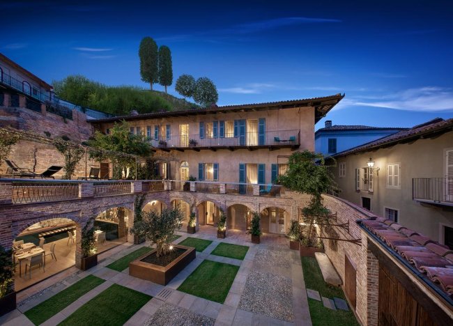 Ambiente luce | Il cortile di San Michele Guarene