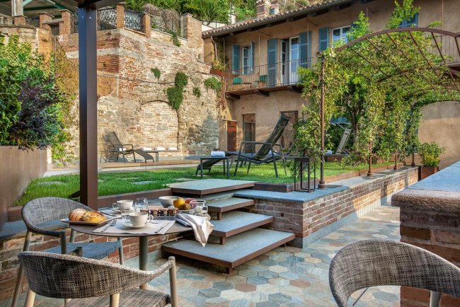 Ambiente luce | Il cortile di San Michele Guarene